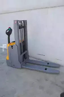 Ledstaplare gå 2020  Jungheinrich EJD 120 210 ZT LI-ION (4)