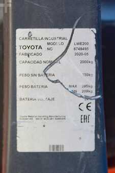 Wózki niskiego podnoszenia 2020  BT LWE 200 (6)