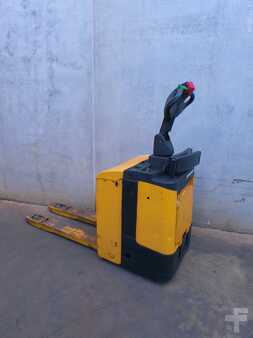 Transpallet elettrici 2011  Jungheinrich ERE 120 (2)