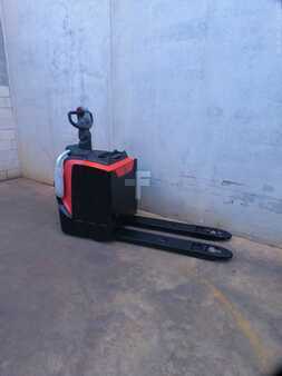 Wózki niskiego podnoszenia 2017  BT LPE 200 (4)