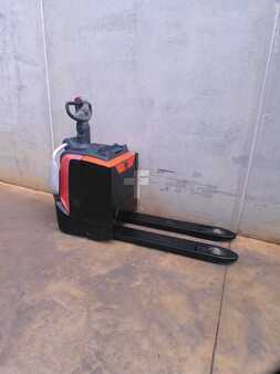 Wózki niskiego podnoszenia 2018  BT LPE 200 (4)