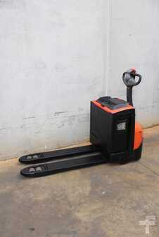 Wózki niskiego podnoszenia 2020  BT LWE 200 (2)