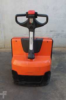 Wózki niskiego podnoszenia 2015  BT LWE 180 (5)