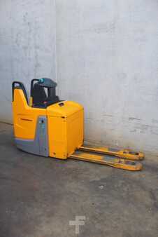 Transpallet elettrici 2018  Jungheinrich ERE 120 LI-ION (4)