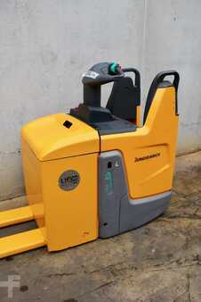 Nízkozdvižný vozík 2018  Jungheinrich ERE 125 LI-ION (2)