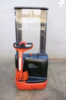 Apilador eléctrico 2004  Linde L 12 (5)
