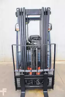 Eléctrica de 3 ruedas 2018  Toyota 8FBE15T (6)