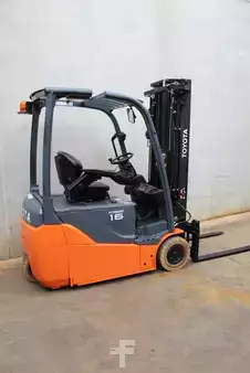 El truck - 3 hjulet 2015  Toyota 8FBET16 (2)