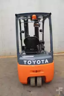 El truck - 3 hjulet 2015  Toyota 8FBET16 (6)