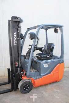 Eléctrica de 3 ruedas 2017  Toyota 8FBEK18T (3)