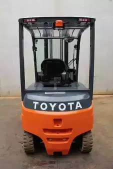 Elektrisk- 4 hjul 2021  Toyota 8FBMT35 (5)