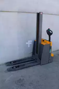 Ledstaplare gå 2022  Jungheinrich EJD 118i 152M LI-ION (1)