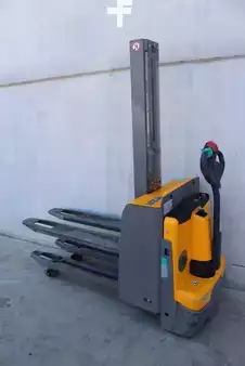 Ledstaplare gå 2022  Jungheinrich EJD 118i 152M LI-ION (2)