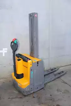 Ledstaplare gå 2022  Jungheinrich EJD 118i 152M LI-ION (3)