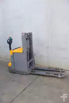 Pallestabler 2020  Jungheinrich EJD 222 201 ZT LI-ION (4)