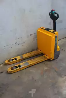 Elektromos emelőkocsik 2019  Jungheinrich EJE 114 LI-ION (2)