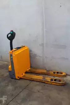 Elektromos emelőkocsik 2019  Jungheinrich EJE 114 LI-ION (4)