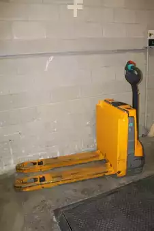 Elektromos emelőkocsik 2019  Jungheinrich EJE 114i LI-ION (1)