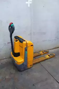 Transpallet elettrici 2019  Jungheinrich EJE 116 LI-ION (3)