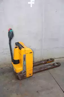 Transpaleta eléctrica 2020  Jungheinrich EJE 118 LI-ION (3)