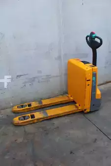 Transpallet elettrici 2020  Jungheinrich EJE 112i LI-ION (1)