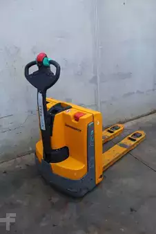 Transpallet elettrici 2020  Jungheinrich EJE 112i LI-ION (3)