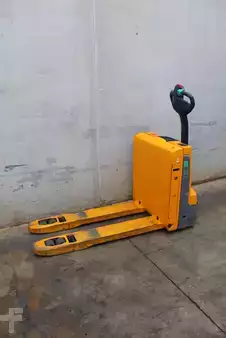 Transpallet elettrici 2020  Jungheinrich EJE 112i LI-ION (2)