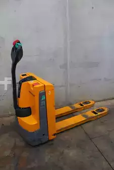 Transpallet elettrici 2020  Jungheinrich EJE 112i LI-ION (3)