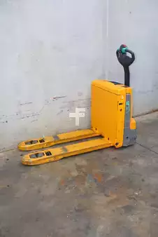 Transpallet elettrici 2020  Jungheinrich EJE 112i LI-ION (1)