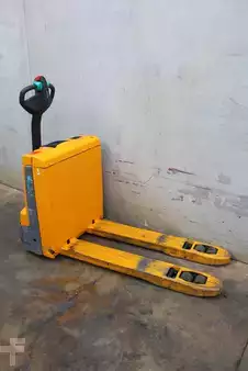 Transpallet elettrici 2020  Jungheinrich EJE 112i LI-ION (5)