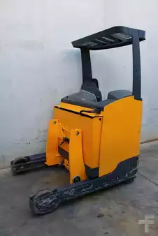 Carrelli retrattili 2015  Jungheinrich ETV 214 740 DZ (3)