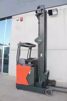 Chariots à mât rétractable 2018  Linde R14HD (2)