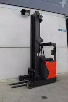 Carretilla retráctil 2017  Linde R16HD (4)