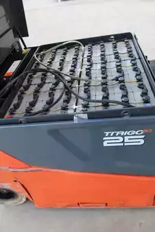 Sähkö - 4 pyör 2019  Toyota 8FBMT25 (1)