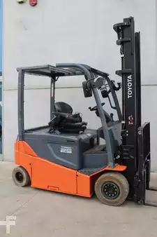 Sähkö - 4 pyör 2019  Toyota 8FBMT25 (4)