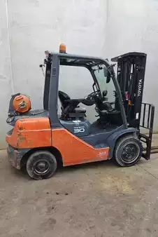 LPG VZV 2017  Toyota 02-8FGF30 MATRICULADA (1)