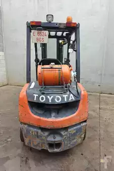 LPG VZV 2017  Toyota 02-8FGF30 MATRICULADA (6)