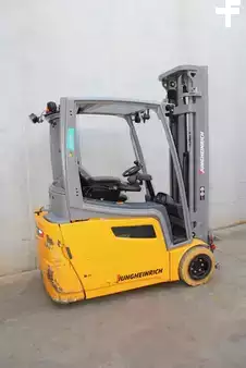 Elektromos 3 kerekű 2019  Jungheinrich EFG 220 550 DZ (2)