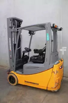 Elektromos 3 kerekű 2019  Jungheinrich EFG 220 550 DZ (4)