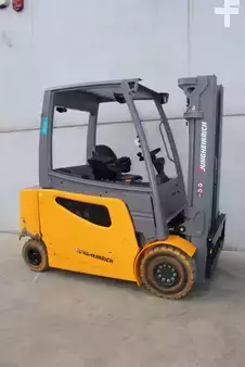 Elektro čtyřkolový VZV 2020  Jungheinrich EFG 425 470 DZ (1)