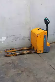 Elektrische palletwagens 2022  Jungheinrich EJE 222 LI-ION (1)