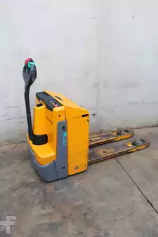 Elektrische palletwagens 2022  Jungheinrich EJE 222 LI-ION (3)
