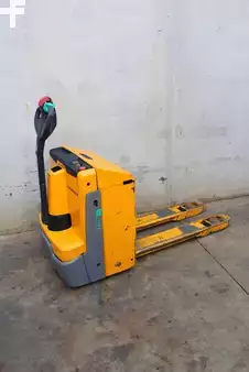 Elektrische palletwagens 2022  Jungheinrich EJE 222 LI-ION (3)