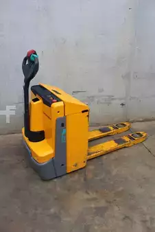 Elektrische palletwagens 2022  Jungheinrich EJE 222 LI-ION (4)