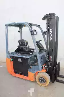 Carrelli elettrici 3 ruote 2019  Toyota 8FBE16T (1)