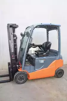 Chariots électriques à 4 roues 2018  Toyota 8FBM16T (3)
