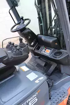 Chariots électriques à 4 roues 2018  Toyota 8FBM16T (8)
