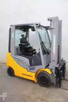 Diesel Forklifts 2019  Jungheinrich DFG 320s 500 DZ (2)