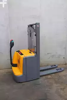 Stoccatori 2020  Jungheinrich EJC 112z 270 ZT LI-ION (3)