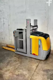Vertical order pickers 2020  Jungheinrich EKS 110 Z 100E (1)